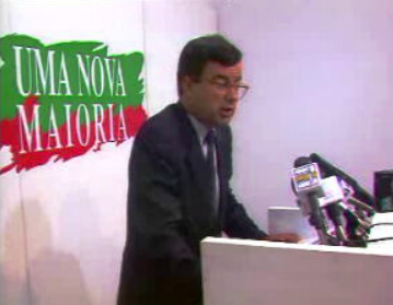 PS critica política de educação do Governo