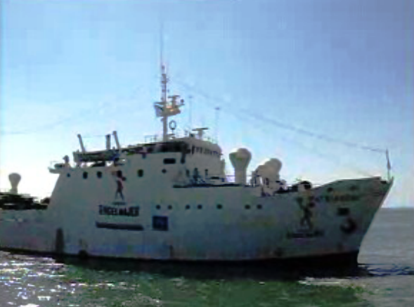 Navio humanitário para Angola