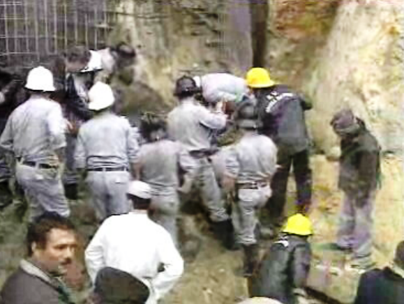 Acidente em prédio no Porto