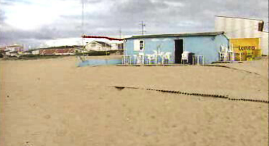 Demolição de construções nas praias