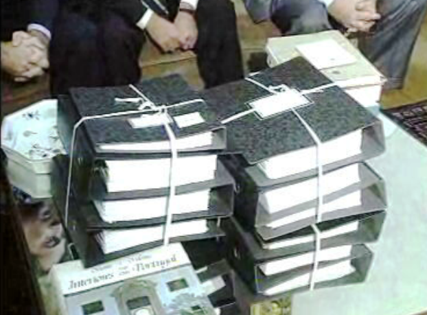 Eduardo Catroga entrega proposta do OE para 1995