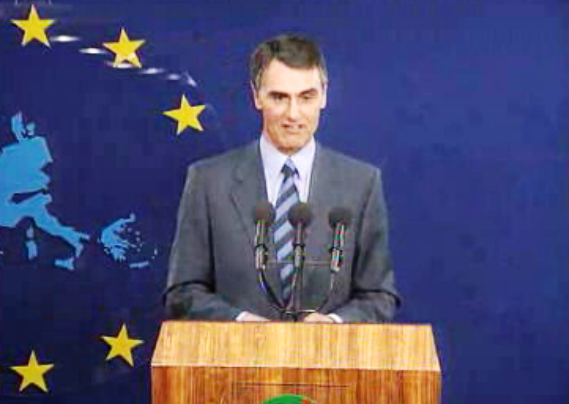 Dinamarca rejeita Tratado de Maastricht