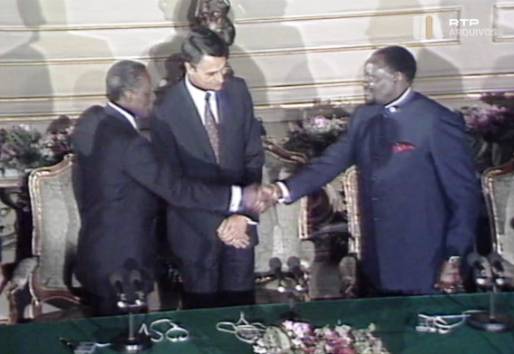 Retrospetiva das negociações para a paz em Angola