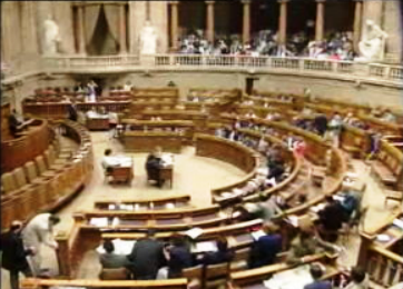 Reações ao veto presidencial sobre a reforma das Forças Armadas