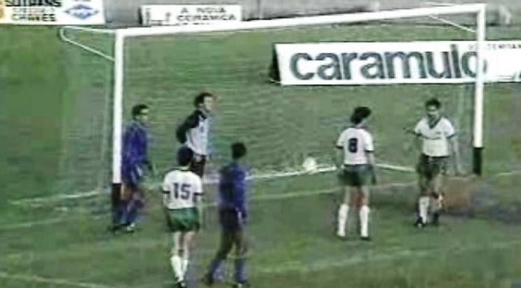 Futebol: Chaves vs First Portuguese