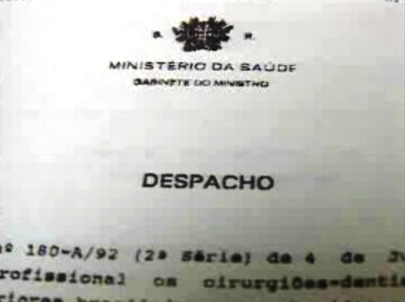Legalização de dentistas brasileiros