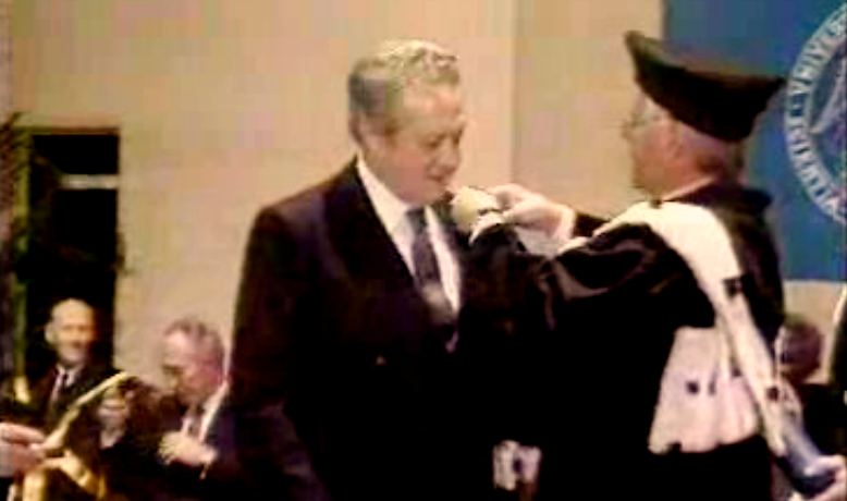 Doutoramento Honoris Causa de Mário Soares