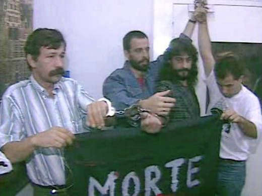 Ativistas timorenses na embaixada da Holanda