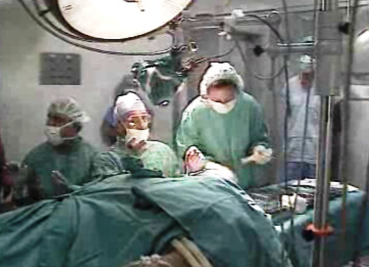 Operação aos ouvidos