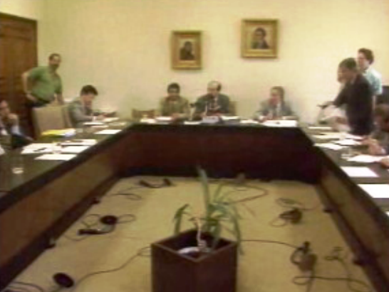 Relatório da AR sobre “doença das vacas loucas”