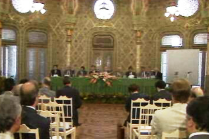 Debate sobre investimentos