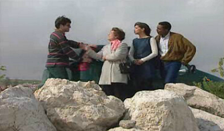 Terra Mãe – Episódio 128