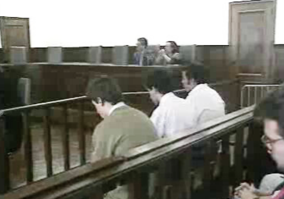 Julgamento de acusados de violação