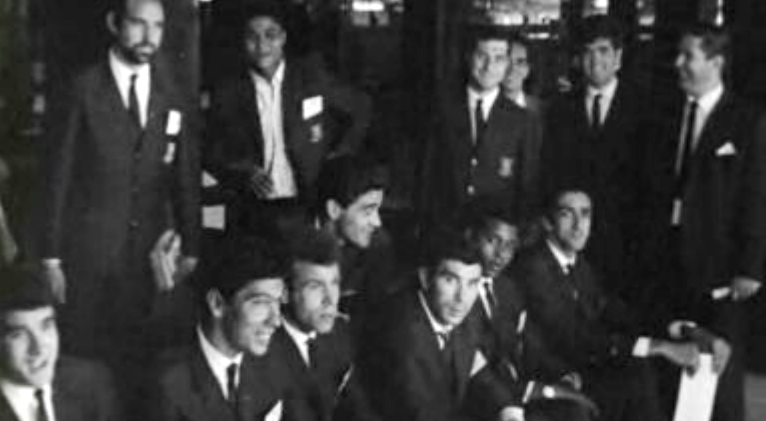 Partida do SL Benfica para Itália