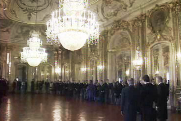 Corpo diplomático apresenta cumprimentos a Mário Soares