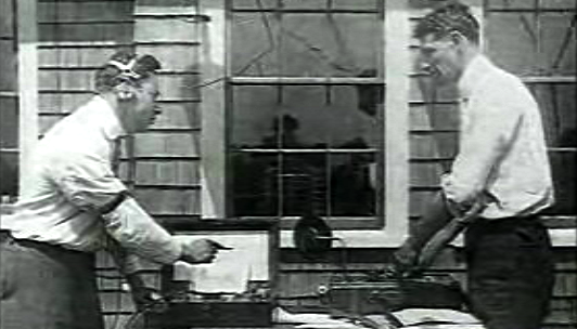 Rádio – Na Rua, Atrás da Notícia