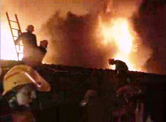 Incêndio em fábrica de porcelana