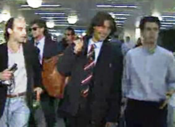 Equipa do AC Milan chega a Lisboa