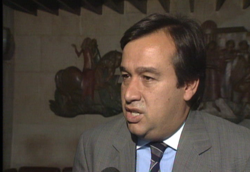 PS viabiliza o Orçamento 1993