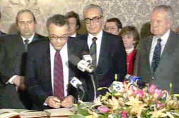 João Cravinho acumula funções