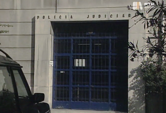 Interrogatório sobre a morte de Carlos Rosa