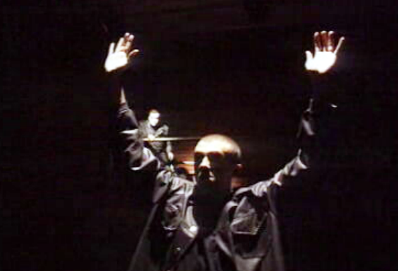 Peça de teatro “Mouser”