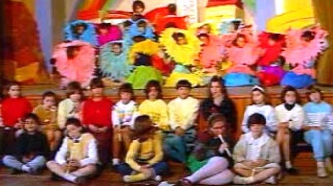 A Maria dos Olhos Grandes