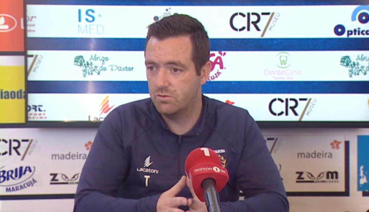 Futebol: treino do União da Madeira