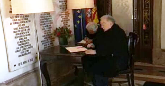 Condolências por Mário Soares