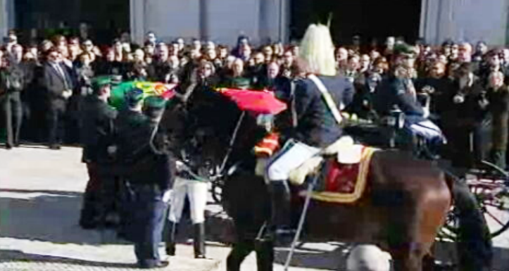 Cortejo fúnebre de Mário Soares