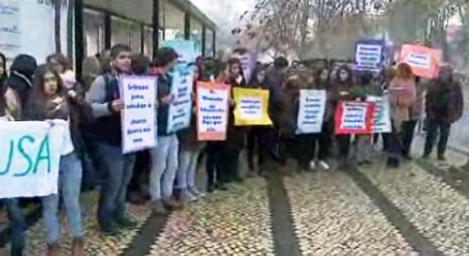 Protesto na escola de Serpa