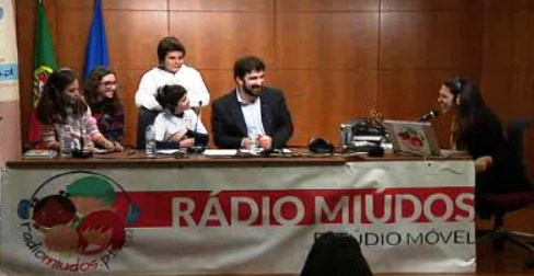 Emissão especial da “Rádio Miúdos”