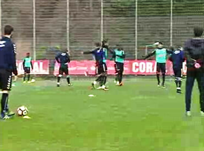 Futebol: treino do Nacional