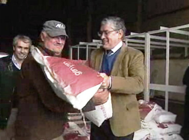 Entrega de sementeiras na Calheta