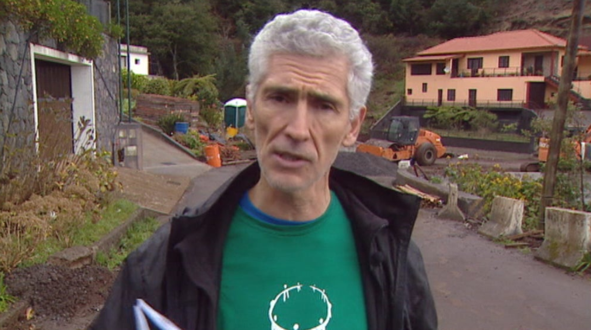 Obras em Porto da Cruz