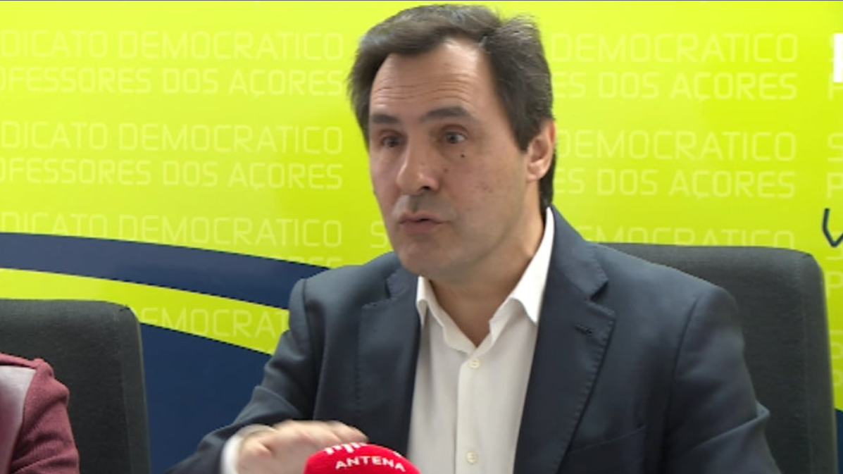 Conferência de imprensa do Sindicato Democrático dos Professores