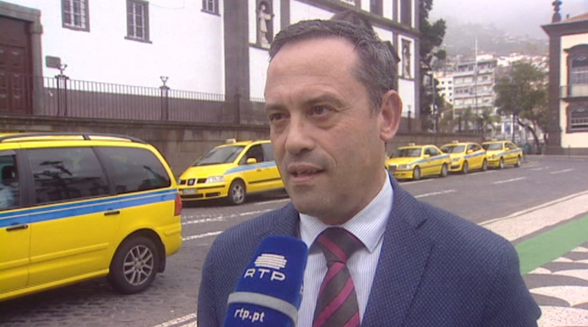 Novo regulamento para táxis