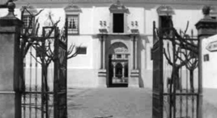 Sabe onde era a Universidade de Évora?