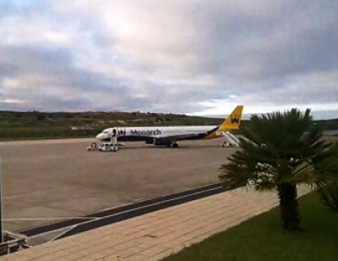 Aterragem de emergência no Porto Santo