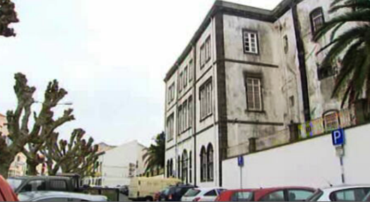 Guilherme Figueiredo visita cadeia de Ponta Delgada