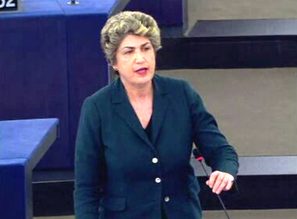 UE aprova relatório de Maria João Rodrigues