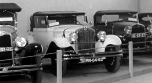 Exposição de automóveis antigos