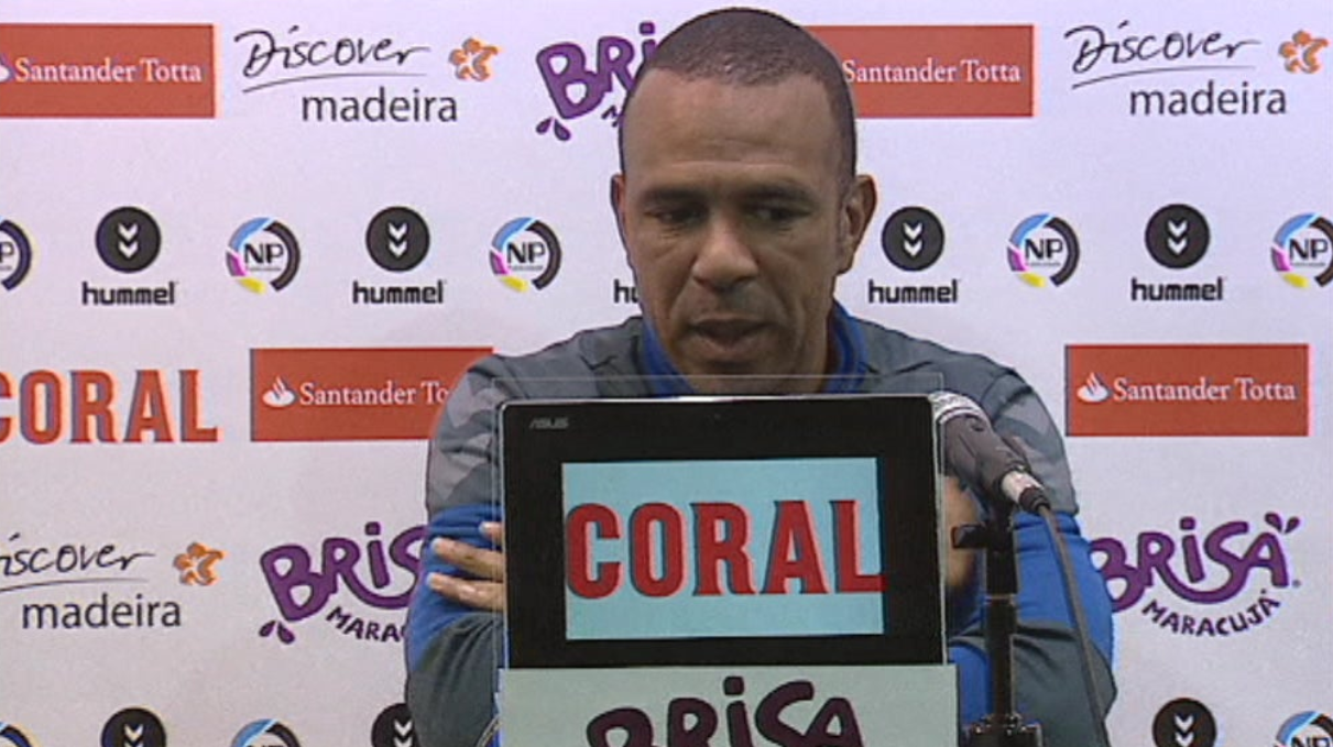 Futebol: treino do Nacional