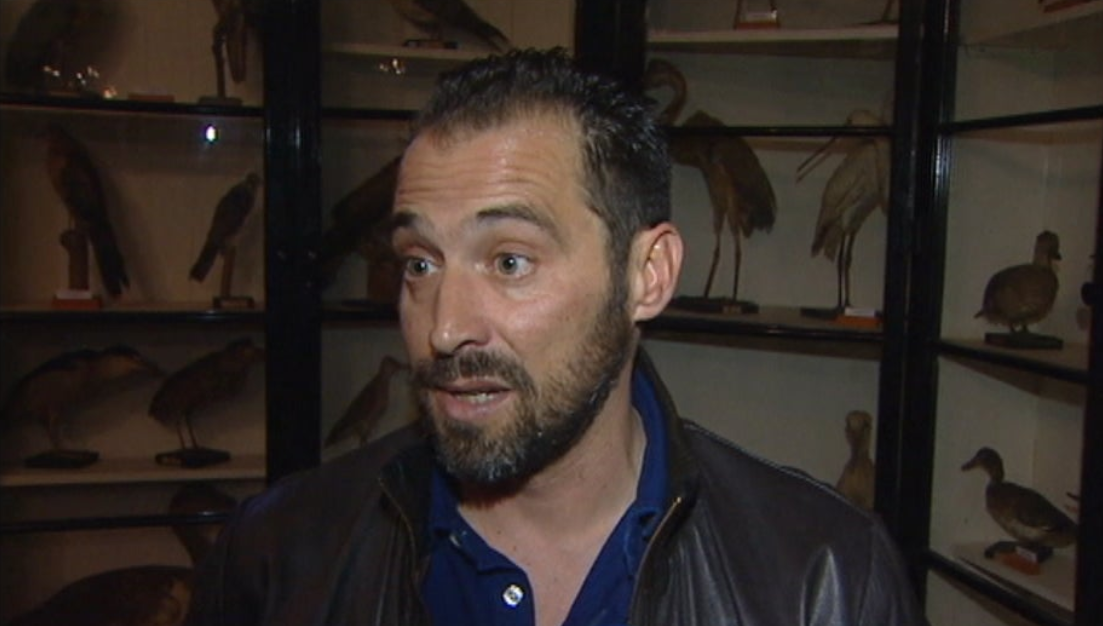 Prática de BTT na floresta