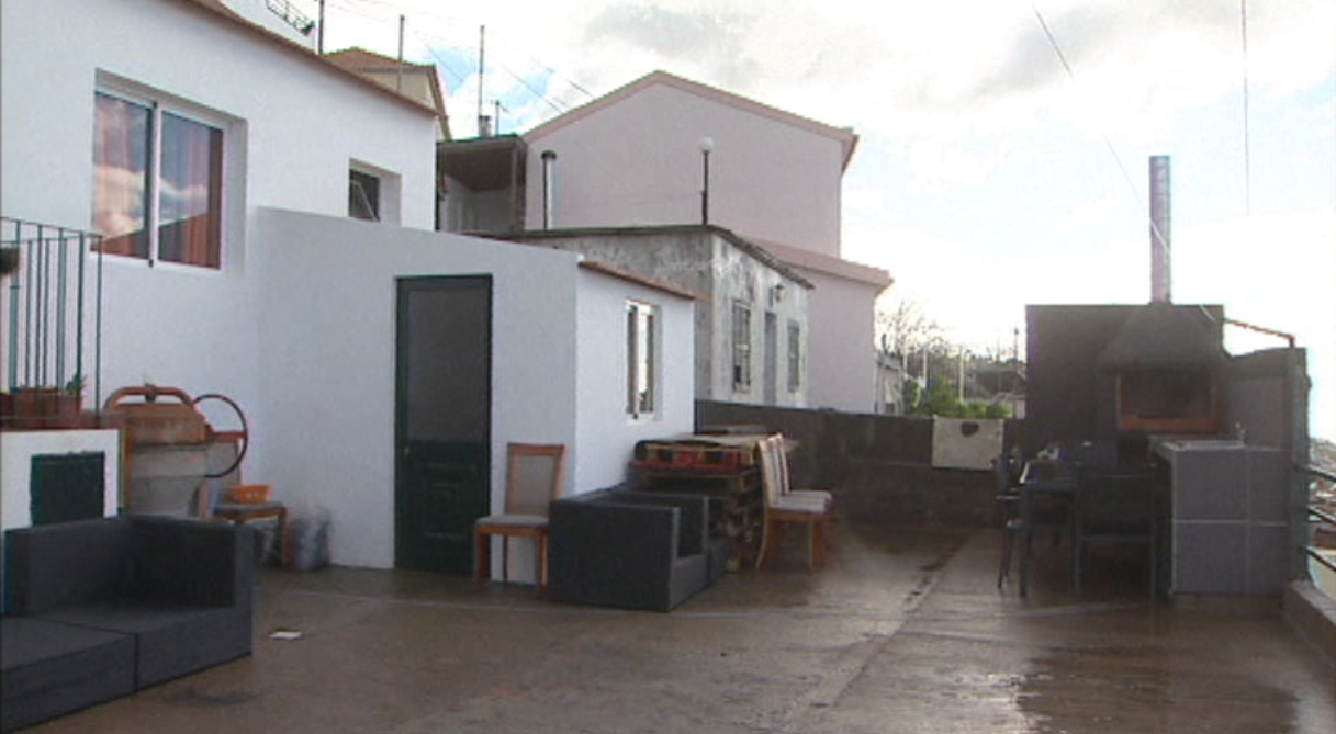 Alojamento de famílias