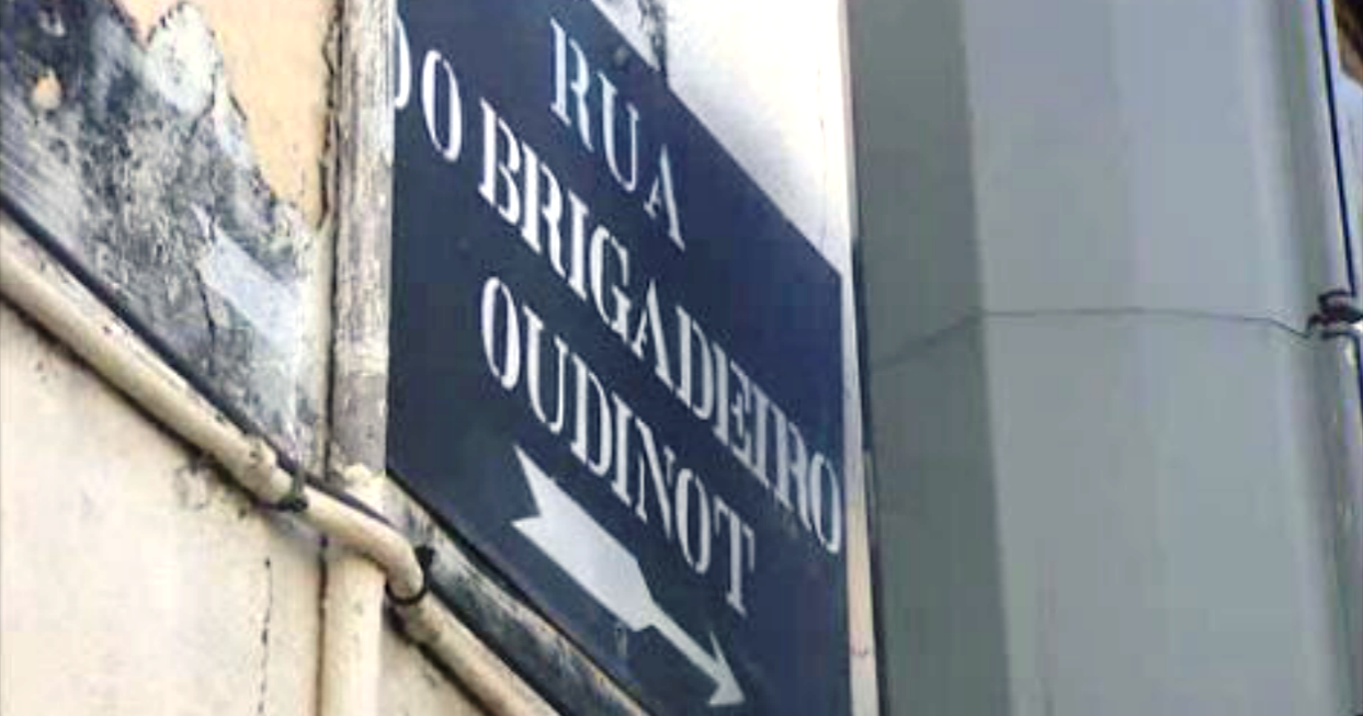 Livro sobre Reinaldo Oudinot