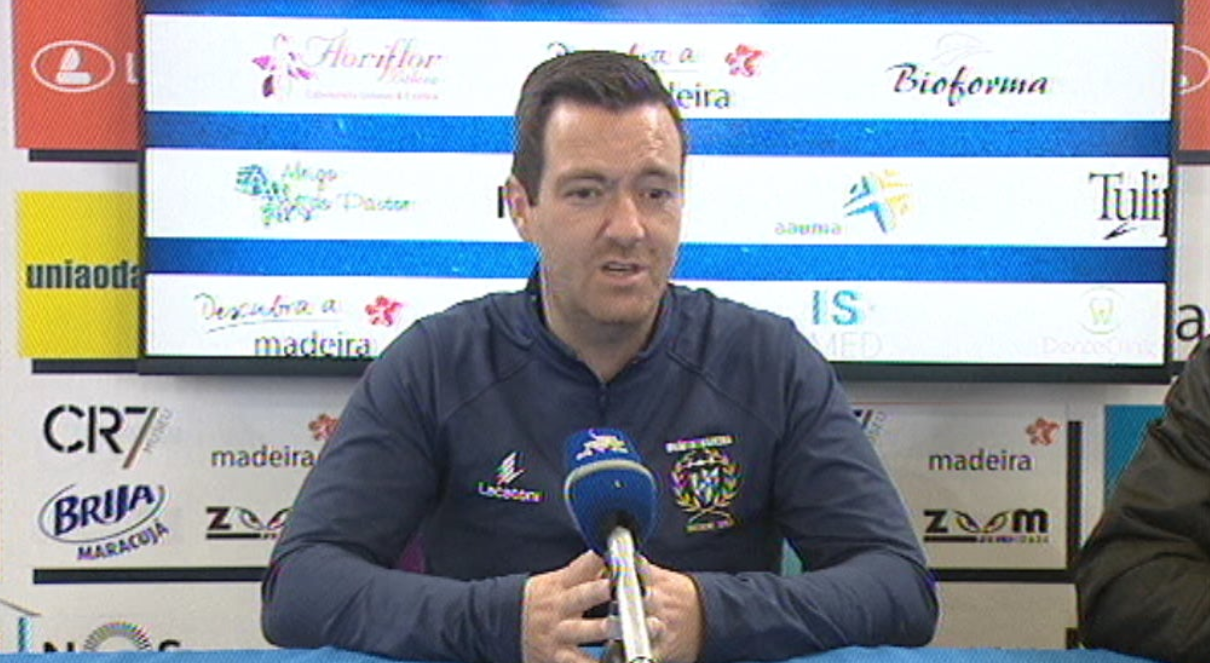 Futebol: treino do União da Madeira