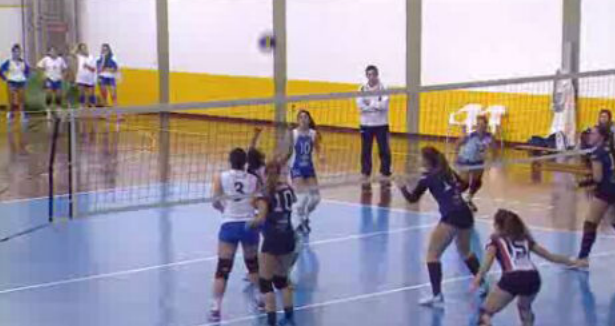 Voleibol: treino da equipa feminina do Club Sports Madeira