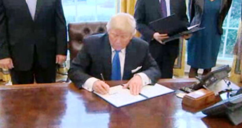 Construção de muro entre os EUA e México