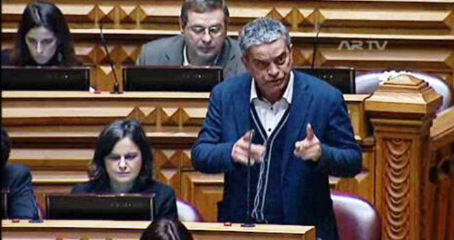 Debate parlamentar sobre assédio no trabalho